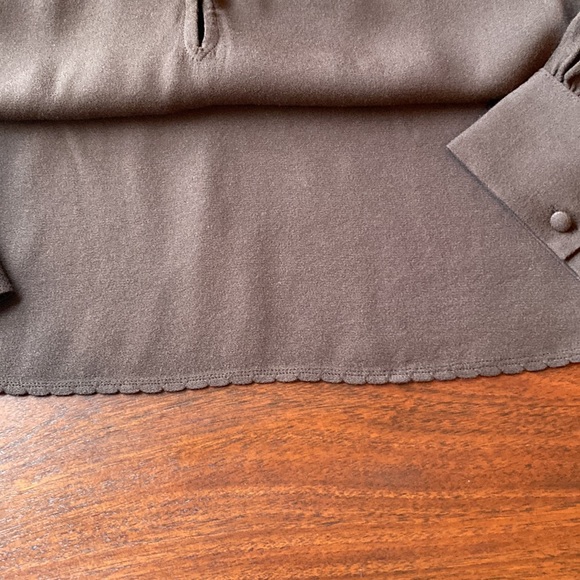 WILFRED | Aritzia Crepe Blouse | Small - Picture 8 of 9